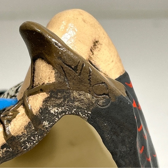 4.5” Vtg Hand Painted Shepherd Boy Nativity/ Manger Replacement 1976 (marked MS) - Picture 9 of 9